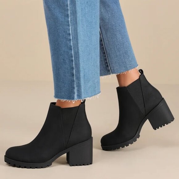 Black High Heel Chelsea Ankle Booties - Picture 1 of 6